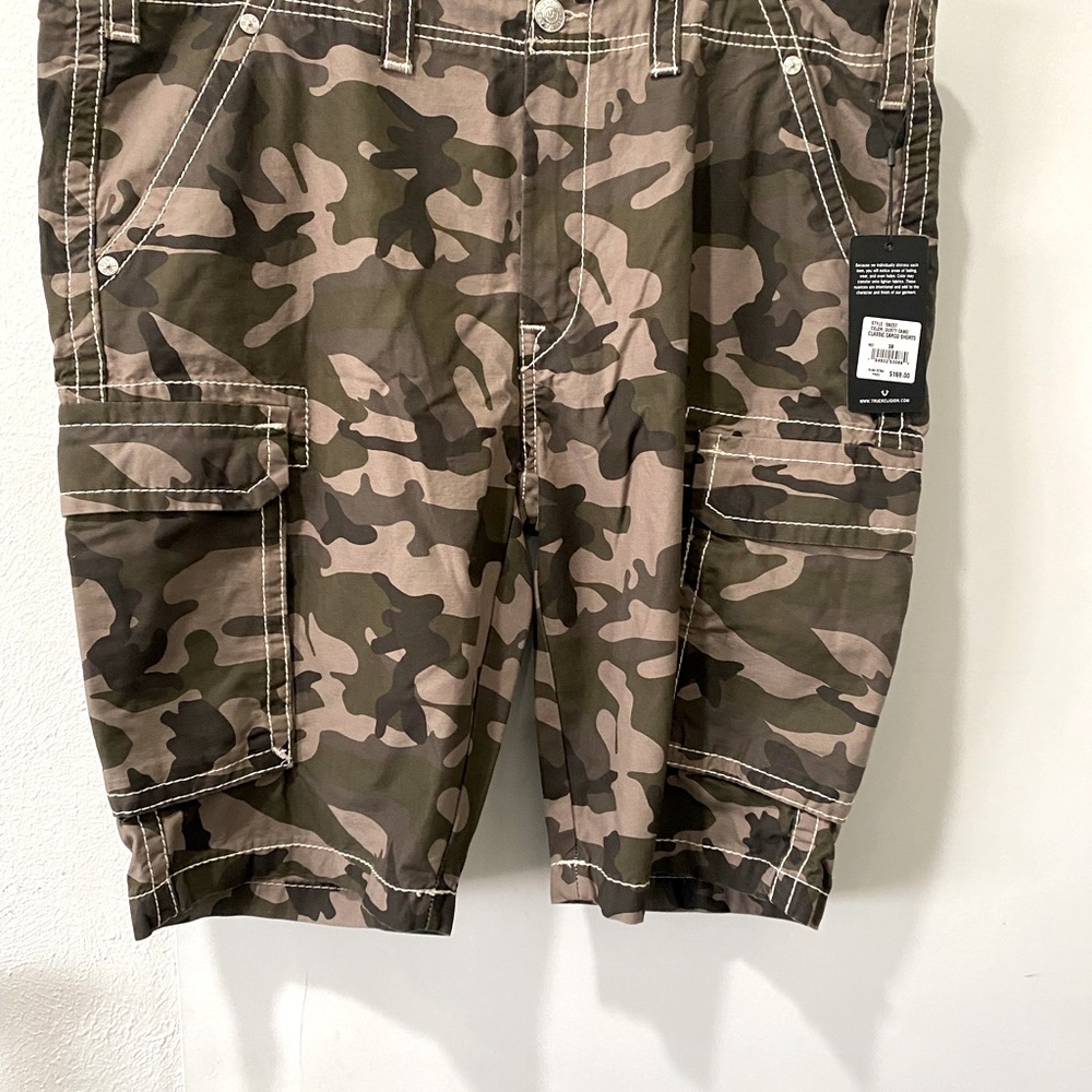 True Religion new Men Cargo Shorts